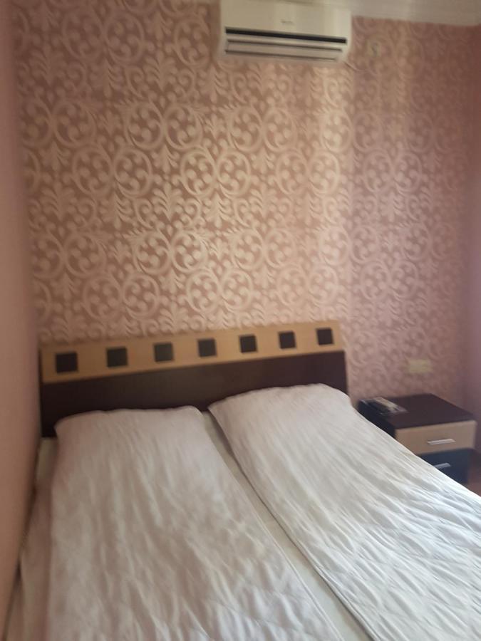 Guest House 2 Floor Batumi Exterior photo
