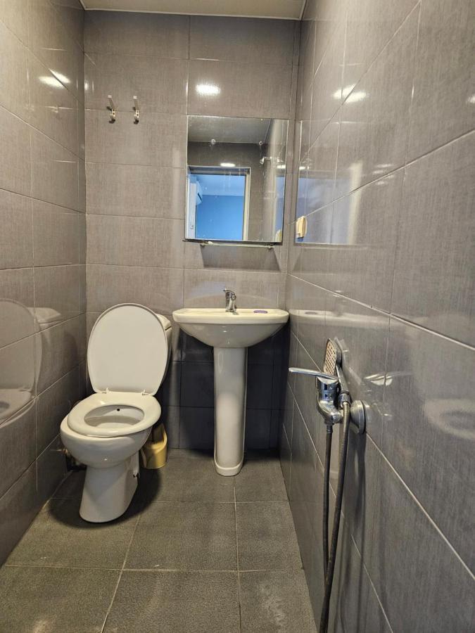 Guest House 2 Floor Batumi Exterior photo