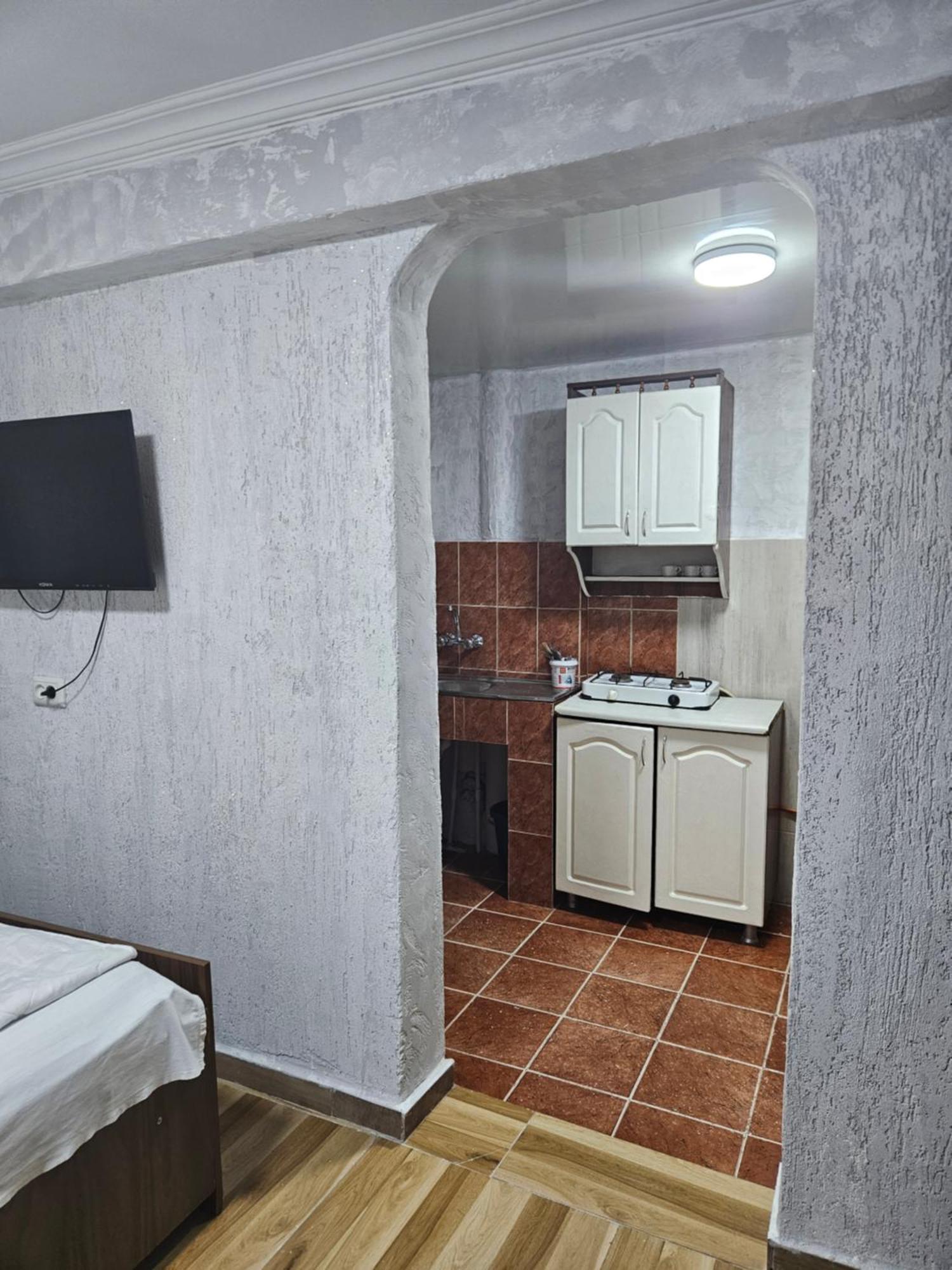 Guest House 2 Floor Batumi Exterior photo