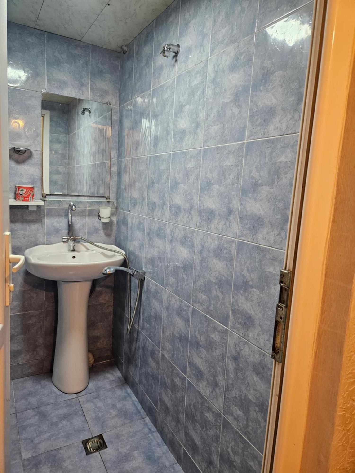 Guest House 2 Floor Batumi Exterior photo