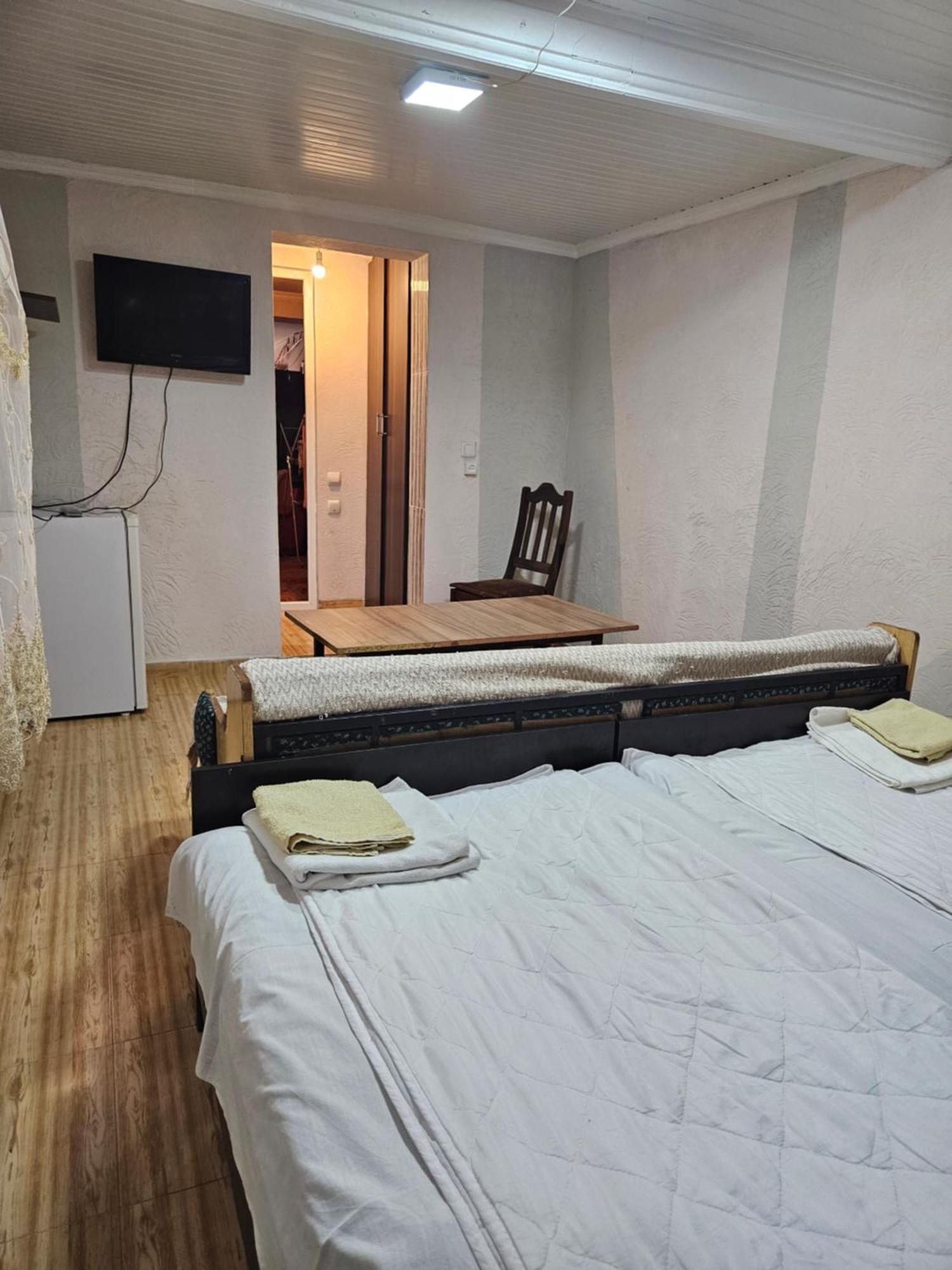 Guest House 2 Floor Batumi Exterior photo